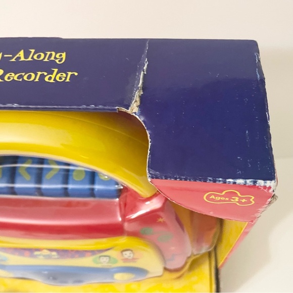 Vtg 2003 The Wiggles Sing Along Tape Recorder - Picture 16 of 16